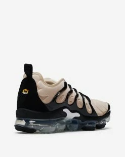Nike AIR VAPORMAX PLUS RATTAN/KHA/BLK -Mens New Arivals Sales Shop DX3720 200 3 1800x